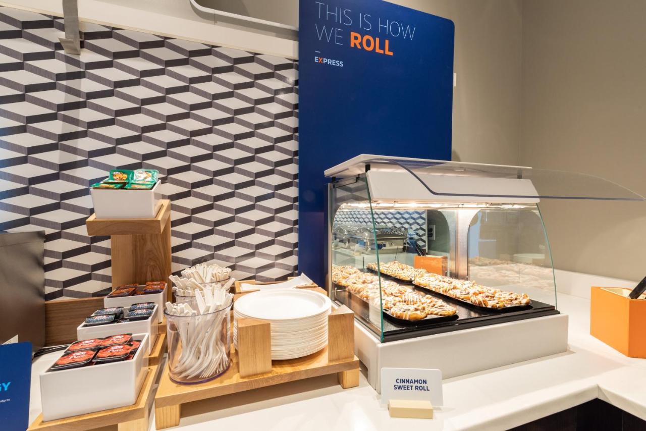 Holiday Inn Express - Jamaica - Jfk Airtrain - Nyc By Ihg ニューヨーク エクステリア 写真