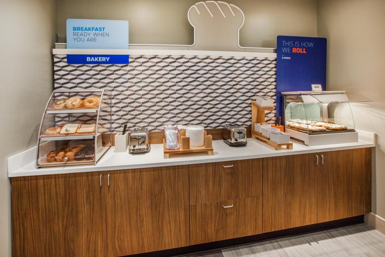 Holiday Inn Express - Jamaica - Jfk Airtrain - Nyc By Ihg ニューヨーク エクステリア 写真